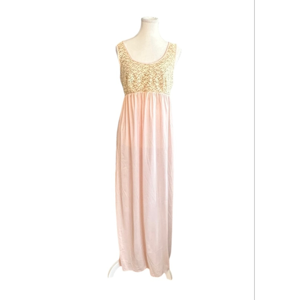 Vintage pink lace Cocquette cottagecore nightgown